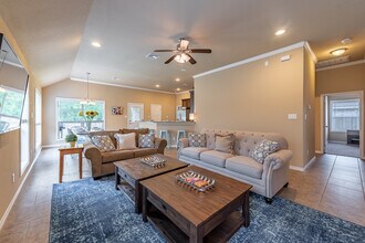 University Heights in College Station, TX - Building Photo - Building Photo