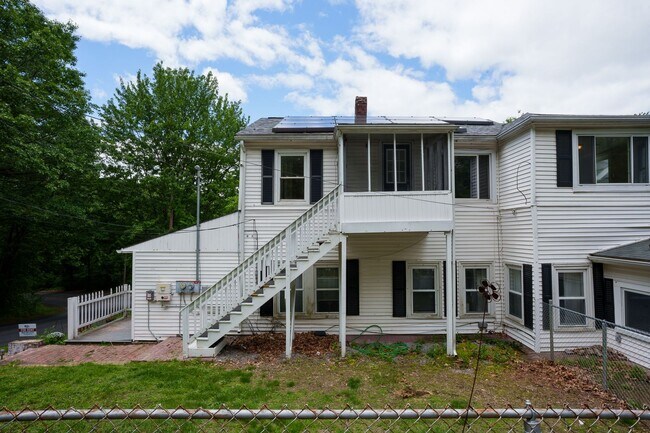 341 W Mitchell St-Unit -W Mitchell 2 in Manchester, NH - Building Photo - Building Photo