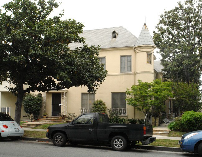 356-358 S Doheny Dr in Beverly Hills, CA - Building Photo - Building Photo