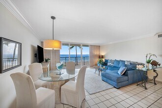 3951 N Ocean Blvd in Delray Beach, FL - Building Photo - Building Photo