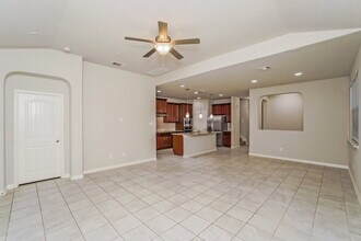 3504 Silver Set in San Antonio, TX - Foto de edificio - Building Photo