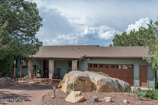 647 Fiesta Ln in Prescott, AZ - Building Photo