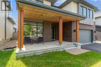 301 Long Acres St in Ottawa, ON - Building Photo - Building Photo