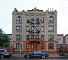 696-698 Willoughby Ave Apartments