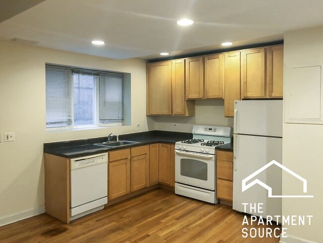 property at 3926 N Pine Grove Ave