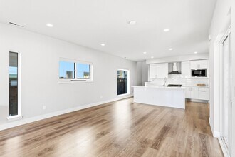 16536 SE Pleasant Vly Pkwy in Happy Valley, OR - Building Photo - Building Photo