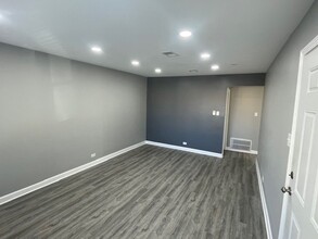 432 Hickory St in Chicago Heights, IL - Building Photo - Building Photo