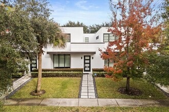 1049 N Kentucky Ave in Winter Park, FL - Building Photo - Building Photo