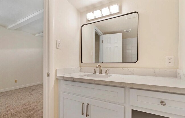 1014 E Osborn Rd in Phoenix, AZ - Building Photo - Building Photo