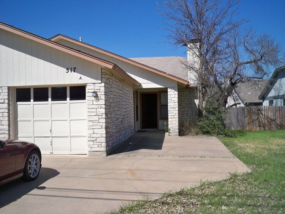 517 Luther Dr-Unit -A in Georgetown, TX - Building Photo
