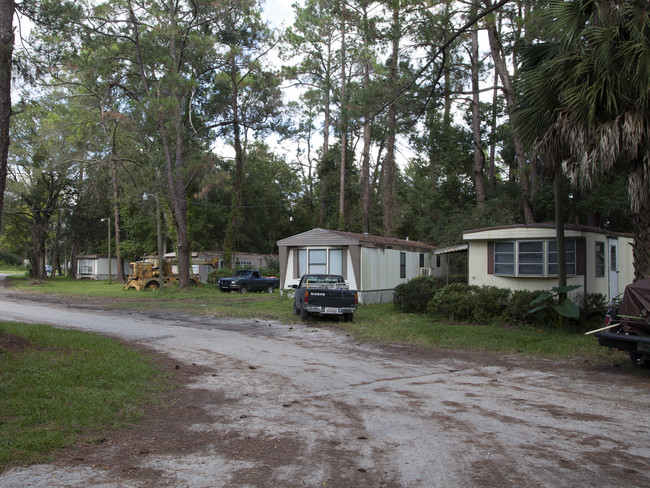 Royal Court Mobile Home & RV Park in Jacksonville, FL - Building Photo - Building Photo