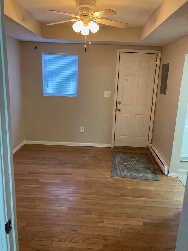 120 S Inglewood Dr in East Peoria, IL - Building Photo - Building Photo