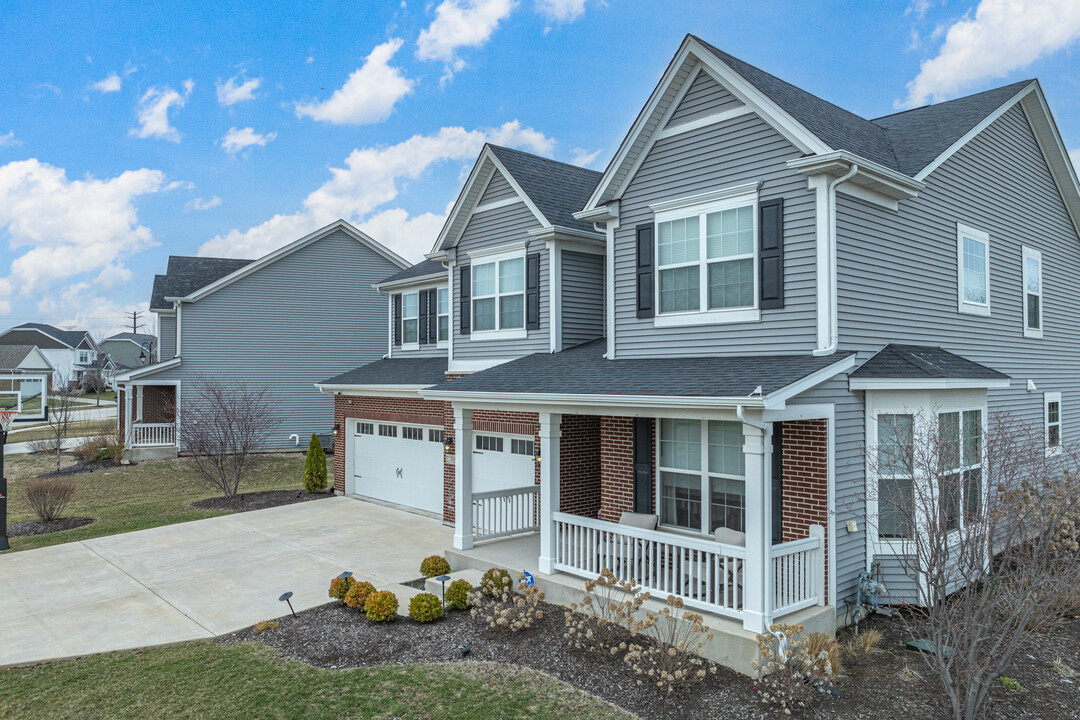 21405 S Prairie Landing Ln in Shorewood, IL - Building Photo