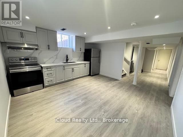 property at 28 Tianalee Crescent