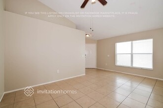 138 Nicholson Dr in Davenport, FL - Foto de edificio - Building Photo