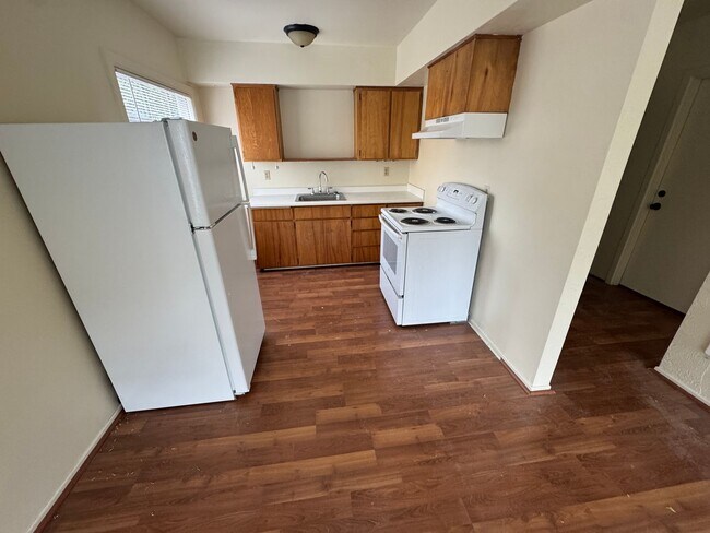 3007 NW Harrison Blvd-Unit -02 in Corvallis, OR - Foto de edificio - Building Photo