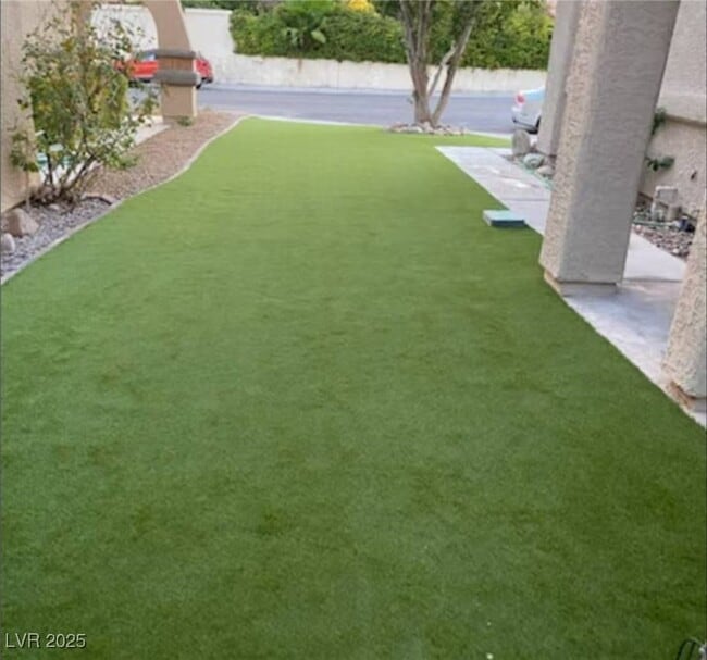 9516 Wooden Pier Way