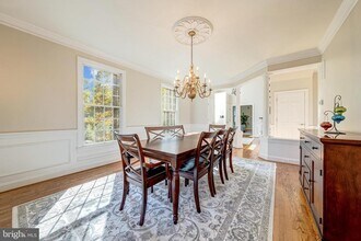 1854 Valley Wood Rd in McLean, VA - Building Photo - Building Photo