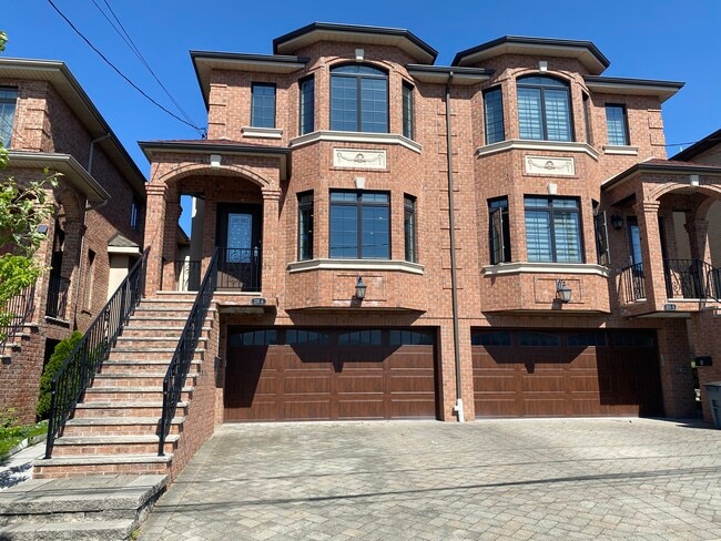 235 Glen Ave in Palisades Park, NJ - Building Photo - Building Photo