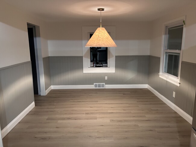 146 Dolshire Dr in Syracuse, NY - Building Photo - Building Photo