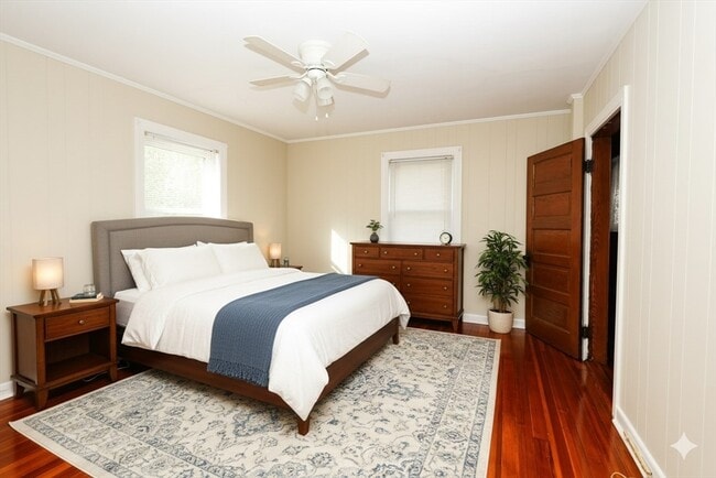 354 Pond St in Braintree, MA - Building Photo - Building Photo