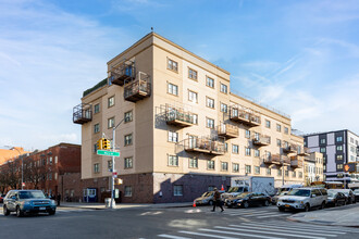 577 Marcy Ave in Brooklyn, NY - Building Photo - Primary Photo