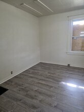 7215 Albright Ave in Jennings, MO - Building Photo - Building Photo