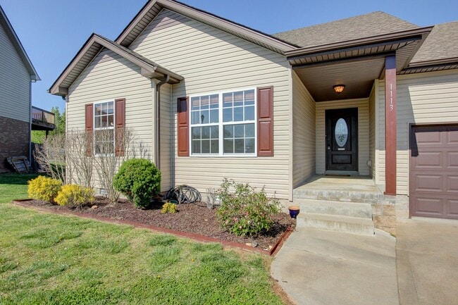 1113 Campbell Ct in Clarksville, TN - Building Photo - Building Photo