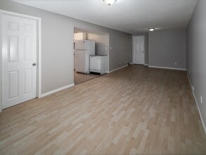 8 Springfield Crescent in St. Albert, AB - Building Photo - Building Photo