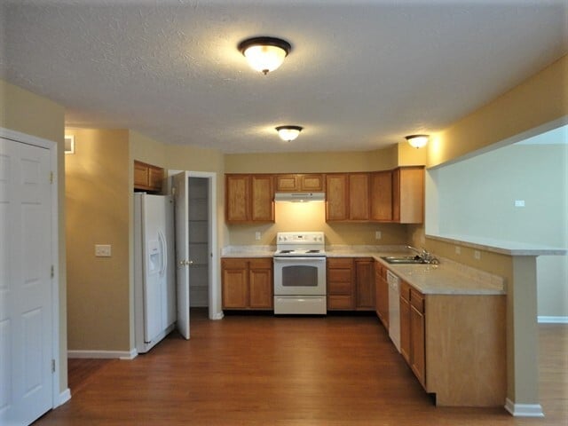 7676 Mourning Dove Ln in Hamilton, OH - Foto de edificio - Building Photo