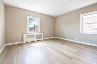 208-12 53rd Ave in Queens, NY - Building Photo - Building Photo