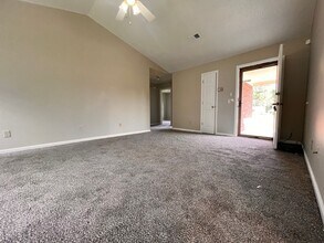 276 Kenny Dr in Hinesville, GA - Building Photo - Building Photo