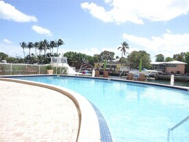 2020 NE 135th St in North Miami, FL - Building Photo