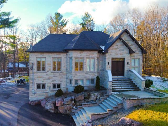 31 Imp. de l'Émeraude in Cantley, QC - Building Photo - Building Photo