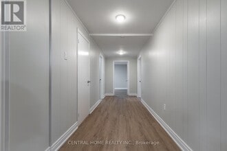 17 Alanadale Ave in Markham, ON - Building Photo - Building Photo