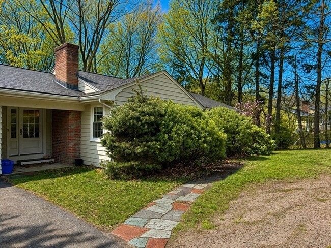 80 Adams St in Lexington, MA - Building Photo - Building Photo