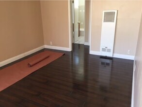 1101 W 89th St in Los Angeles, CA - Building Photo - Building Photo