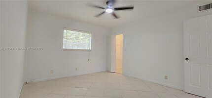 304 NW 30th Ct in Pompano Beach, FL - Building Photo - Building Photo