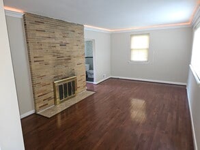 9503 Hale Pl in Silver Spring, MD - Foto de edificio - Building Photo