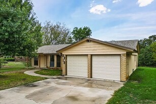 2212 Phyllis Dr in Copperas Cove, TX - Building Photo