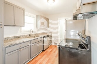 5530 Garfield Ave in Kansas City, MO - Foto de edificio - Building Photo