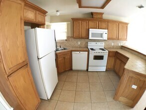 2217 N Dahlia St in Pharr, TX - Building Photo - Building Photo