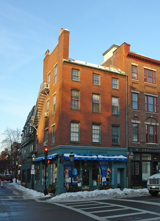 34 Charles St in Boston, MA - Building Photo