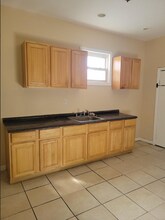 422 S 7th St, Unit 2nd Floor in Newark, NJ - Building Photo - Building Photo