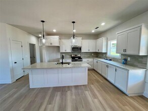 3625 Hari Texan Ct in Abilene, TX - Building Photo - Building Photo