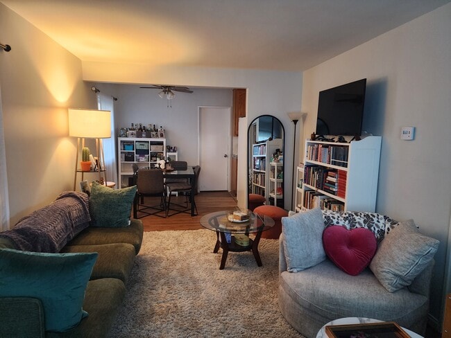 532 Rosecrans Ave in Manhattan Beach, CA - Foto de edificio - Building Photo