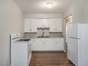 2426-1/2 S 16th St in Omaha, NE - Building Photo - Building Photo