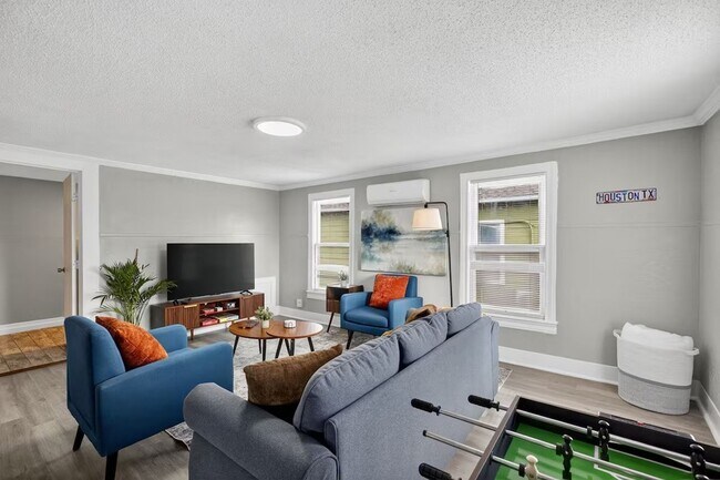 1401 Collier St in Houston, TX - Building Photo - Building Photo