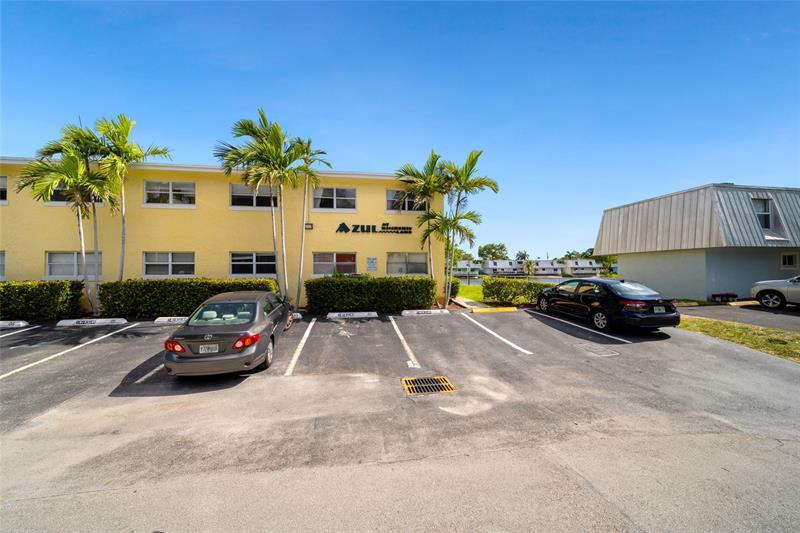 4050 NE 12th Terrace in Oakland Park, FL - Foto de edificio