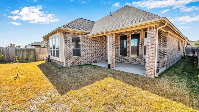 property at 8807 Seguin Cove Ln